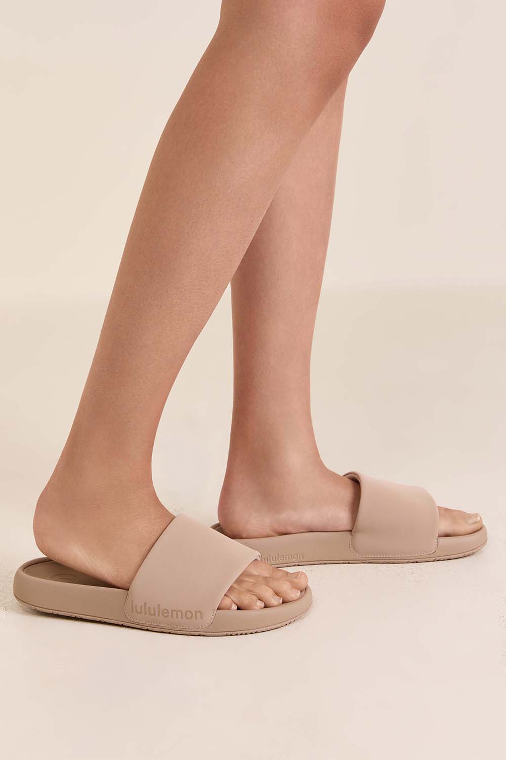 תמונת כל הלוק של RestFeel Slide